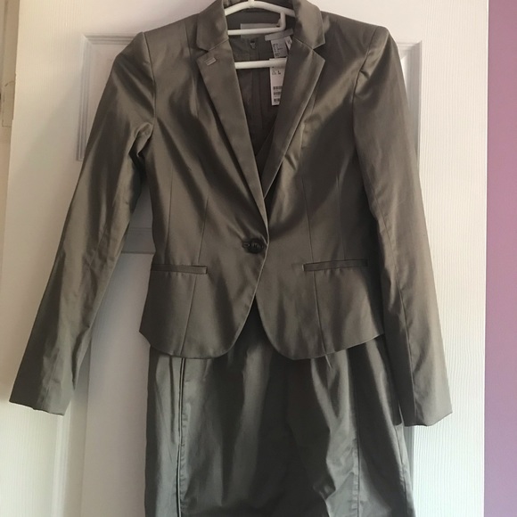 H&M Blazer and Sleeveless Dress - Picture 4 of 6